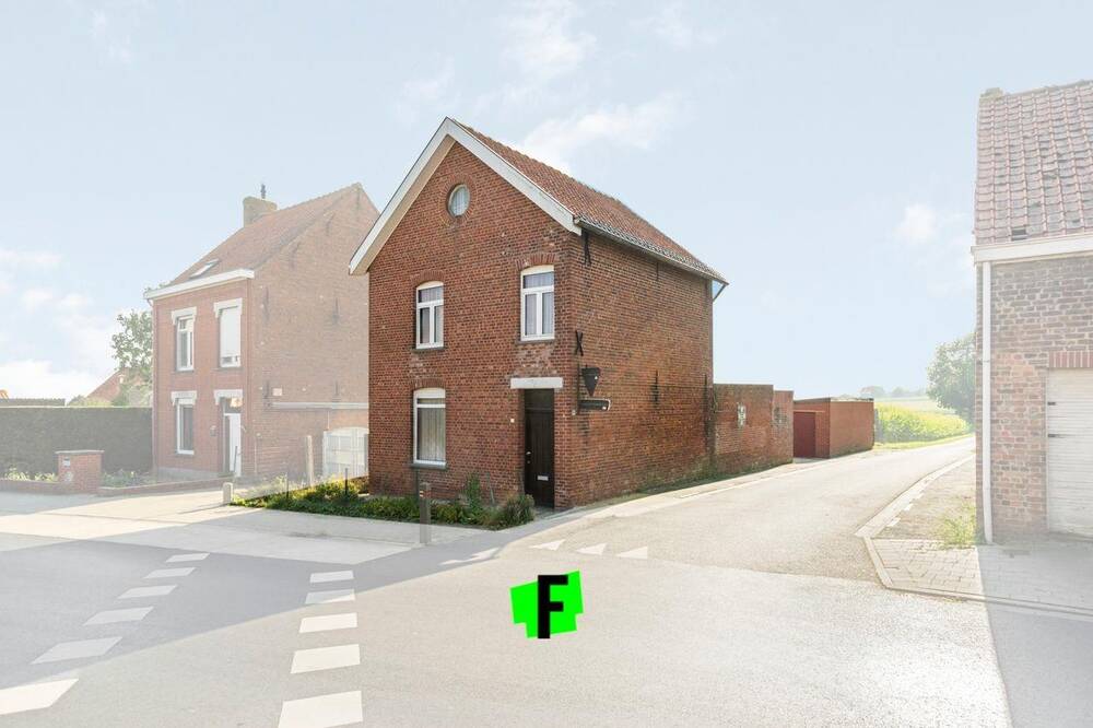 Huis te  koop in Nieuwkerke 8950 135000.00€ 2 slaapkamers 137.00m² - Zoekertje 239277