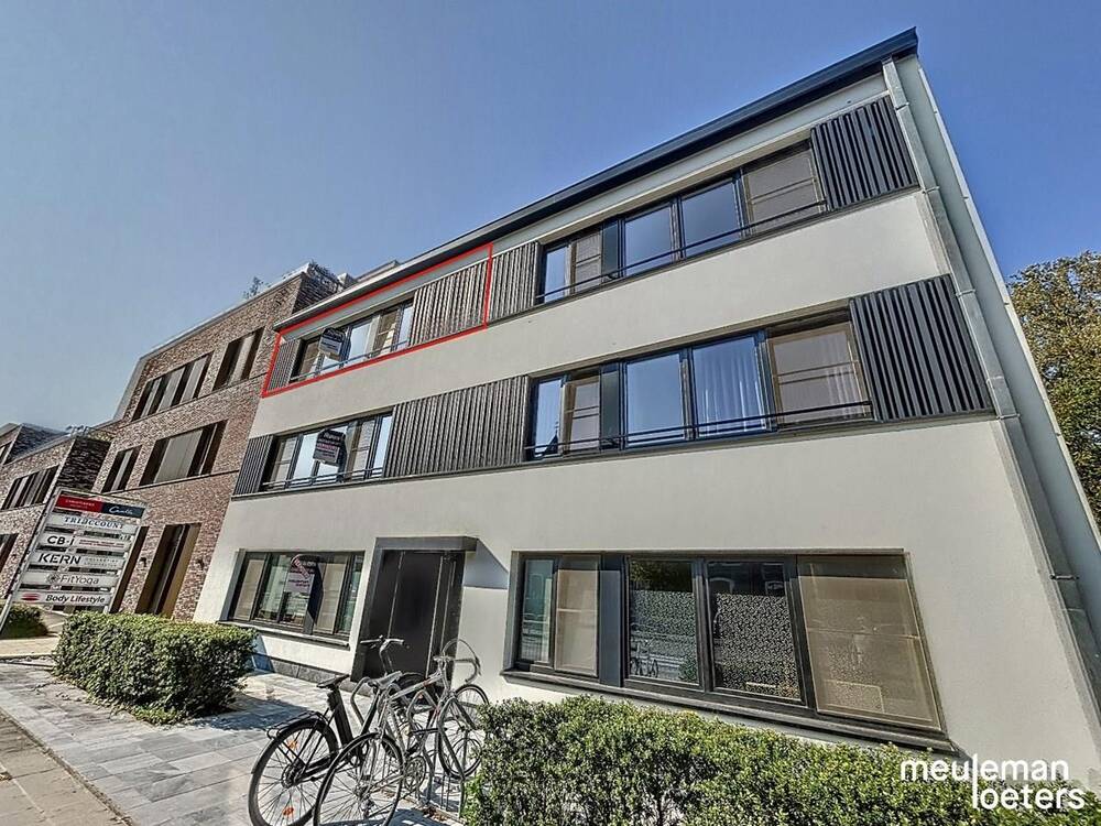 Appartement te  huur in Assebroek 8310 825.00€ 2 slaapkamers 85.00m² - Zoekertje 244265