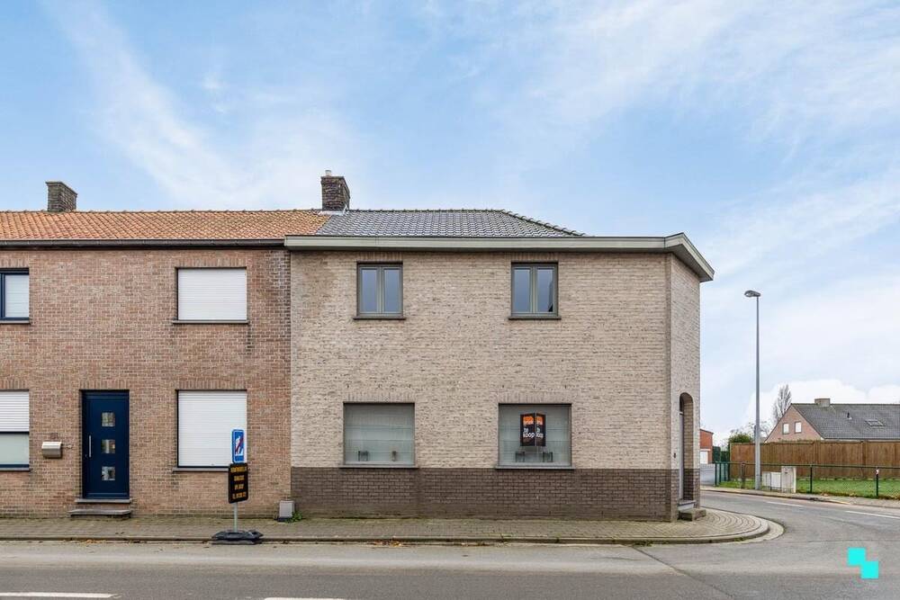 Huis te  koop in Hooglede 8830 249000.00€ 3 slaapkamers 193.00m² - Zoekertje 245589