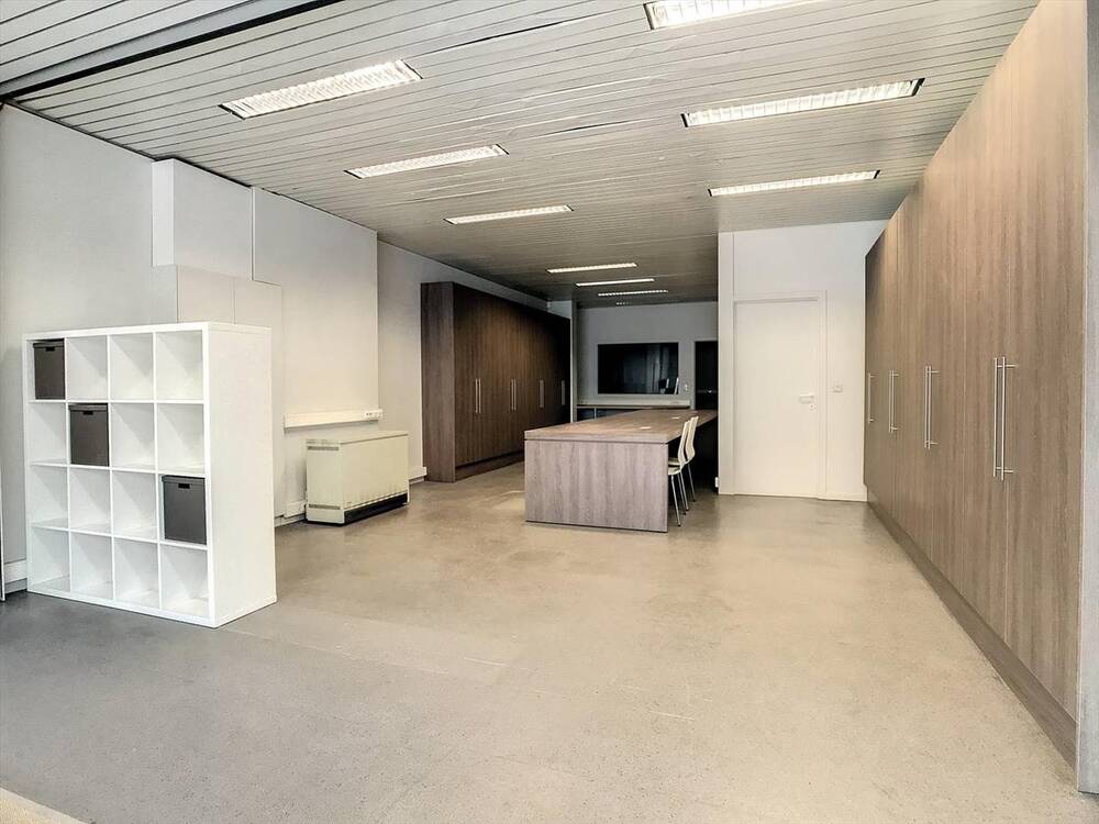 Handelszaak te  koop in Waregem 8790 195000.00€  slaapkamers 0.00m² - Zoekertje 244813