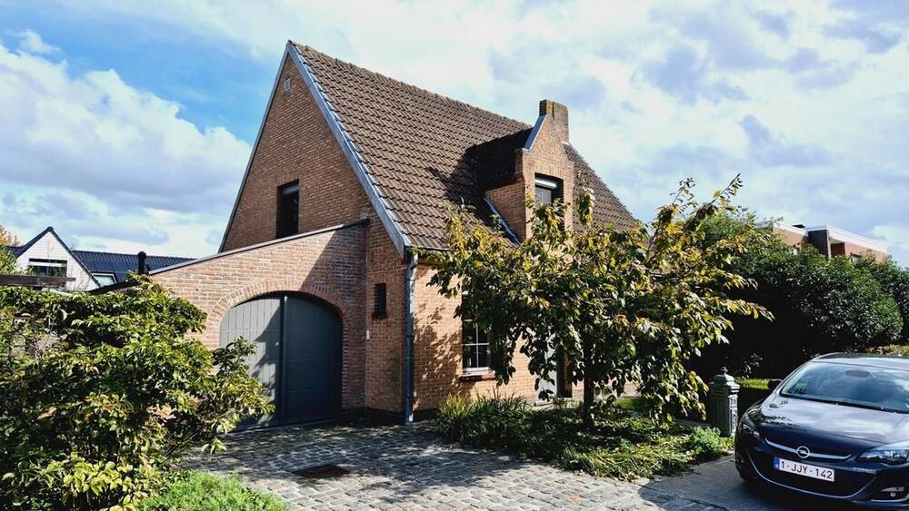 Huis te  koop in Sint-Andries 8200 525000.00€ 3 slaapkamers 220.00m² - Zoekertje 245796