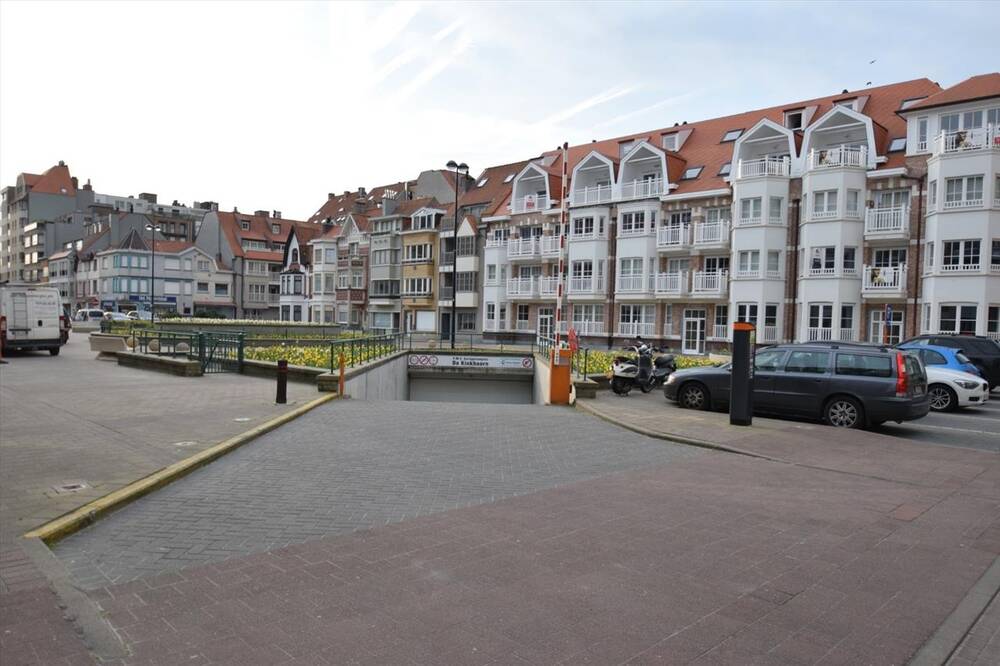 Parking & garage te  huur in Heist-aan-Zee 8301 185.00€  slaapkamers m² - Zoekertje 246195