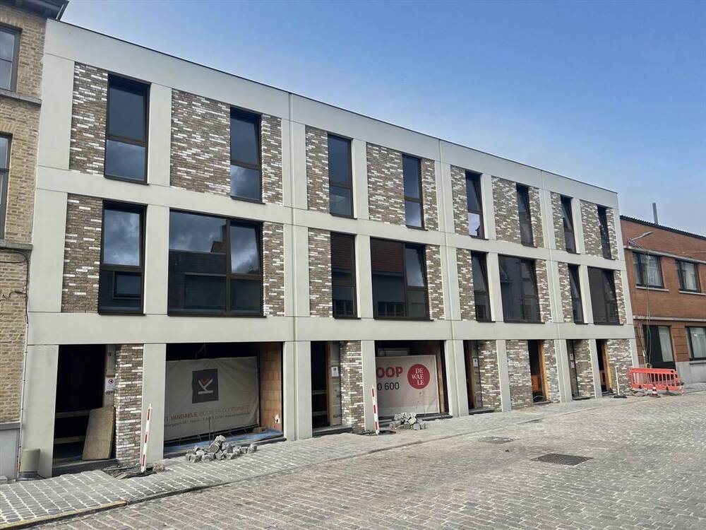 Huis te  koop in Veurne 8630 475000.00€ 3 slaapkamers 243.00m² - Zoekertje 247315