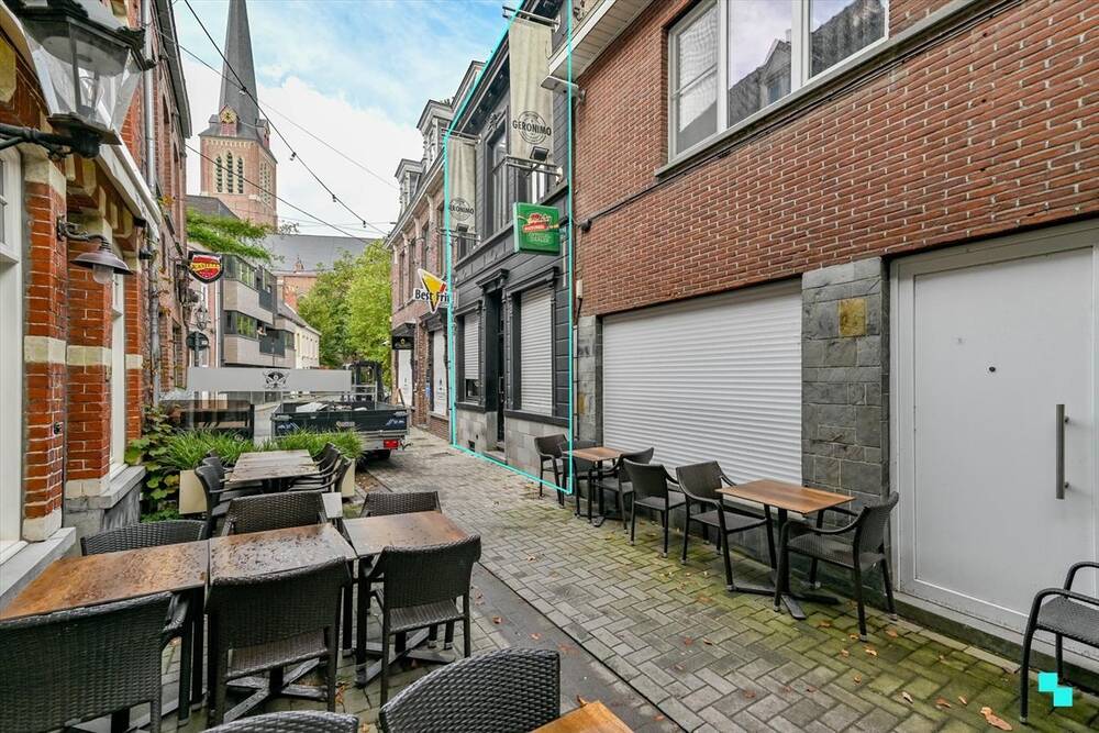 Handelszaak te  huur in Izegem 8870 1190.00€  slaapkamers 129.00m² - Zoekertje 247384