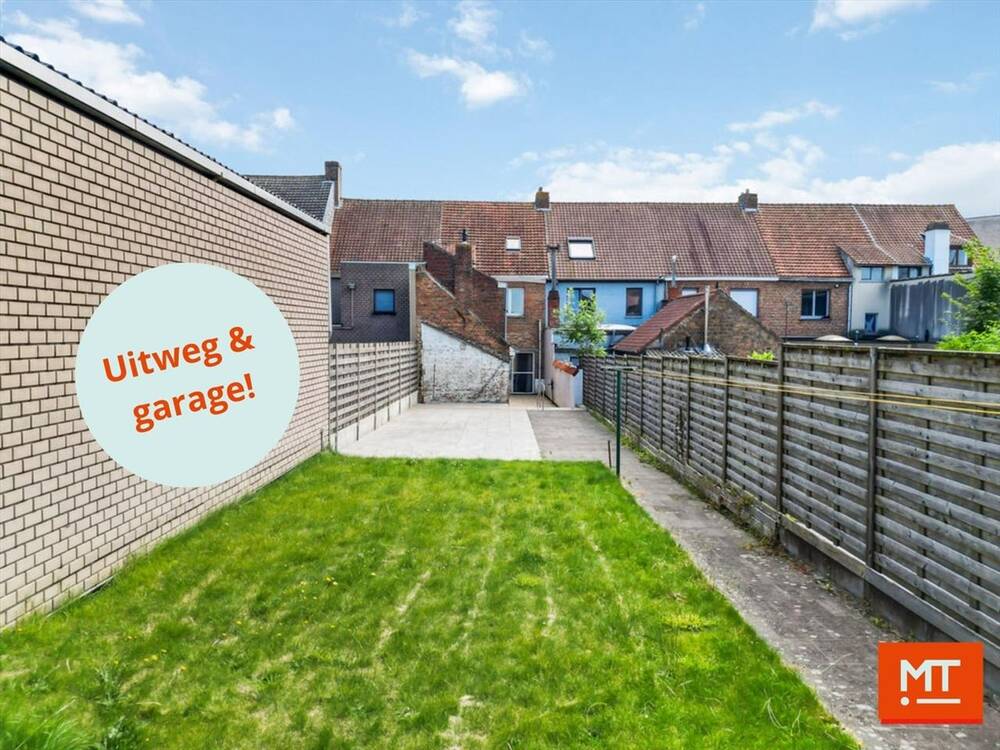 Huis te  koop in Zonnebeke 8980 250000.00€  slaapkamers 198.00m² - Zoekertje 249447