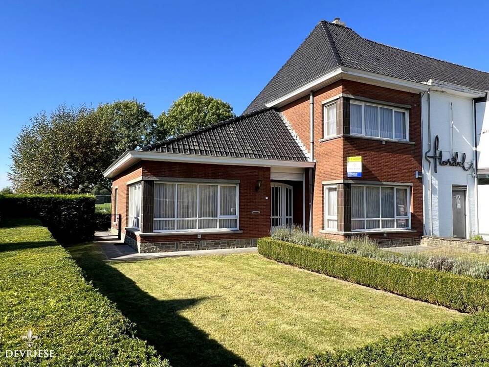 Huis te  koop in Aalbeke 8511 270000.00€ 3 slaapkamers 193.00m² - Zoekertje 248998