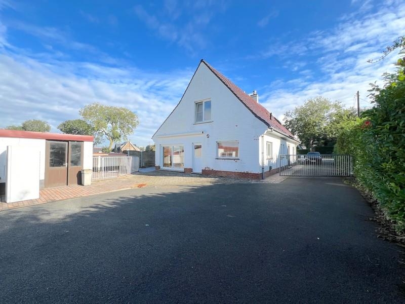 Huis te  koop in Ichtegem 8480 449000.00€ 3 slaapkamers 180.00m² - Zoekertje 251699