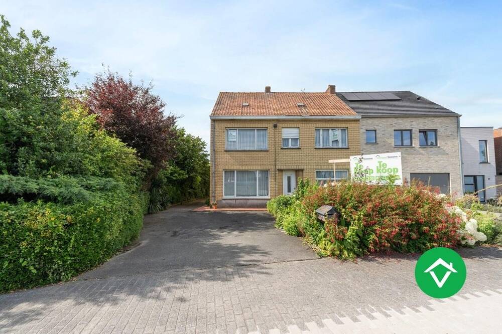 Huis te  koop in Oudenburg 8460 278000.00€ 5 slaapkamers 224.00m² - Zoekertje 252462