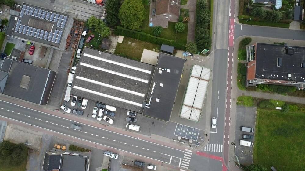 Handelszaak te  koop in Deerlijk 8540 1700000.00€  slaapkamers m² - Zoekertje 254359