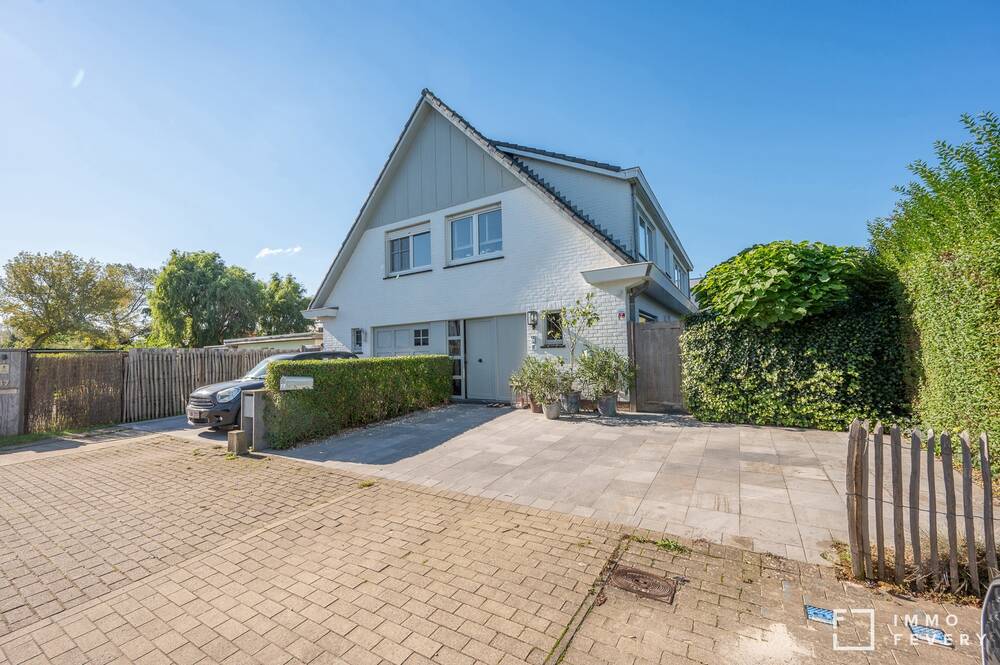 Villa te  koop in Knokke-Heist 8300 749000.00€ 3 slaapkamers 141.00m² - Zoekertje 255750