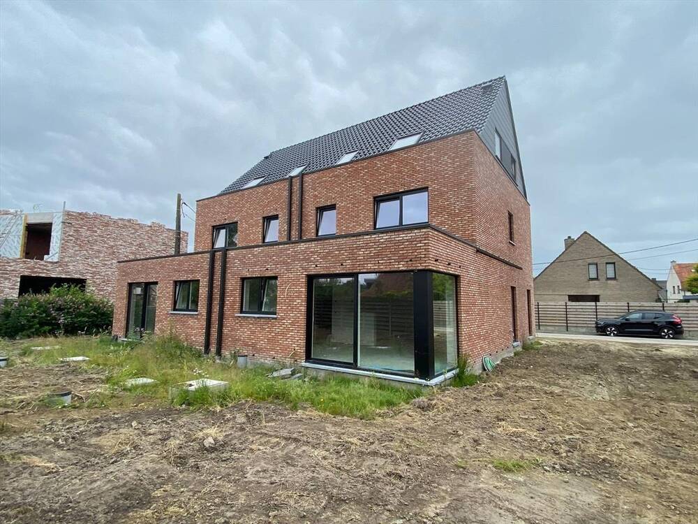 Huis te  koop in Desselgem 8792 495000.00€ 5 slaapkamers 205.00m² - Zoekertje 257780