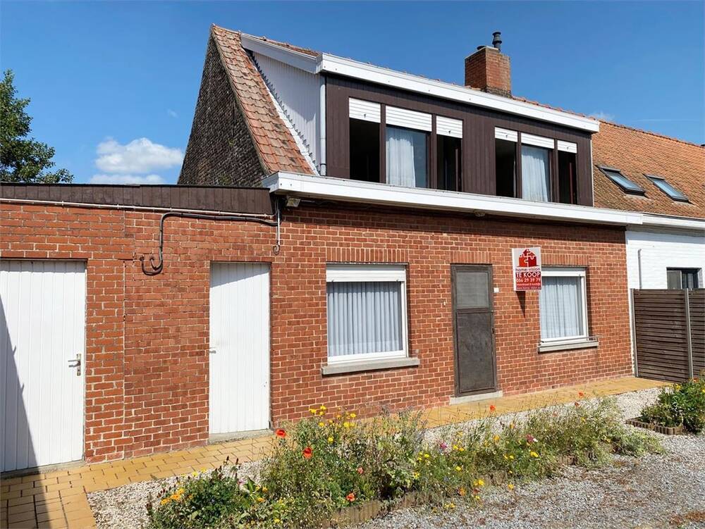 Huis te  koop in Ingelmunster 8770 124000.00€ 2 slaapkamers m² - Zoekertje 258031