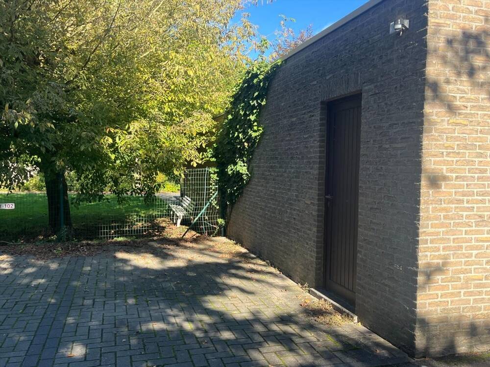 Parking & garage te  huur in Waregem 8790 40.00€  slaapkamers m² - Zoekertje 260175