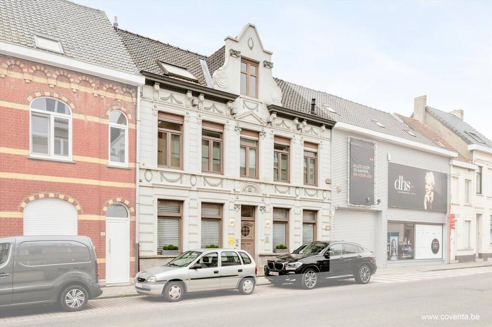 Herenhuis te  koop in Roeselare 8800 400000.00€ 3 slaapkamers 382.00m² - Zoekertje 260503