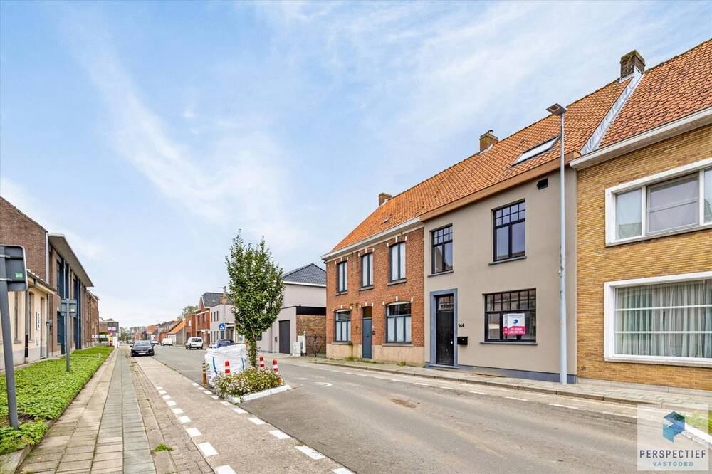 Villa te  koop in Oedelem 8730 0.00€ 3 slaapkamers 211.00m² - Zoekertje 263111