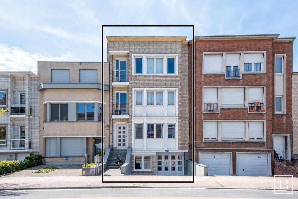 Huis te  koop in Blankenberge 8370 660000.00€  slaapkamers 354.00m² - Zoekertje 263202