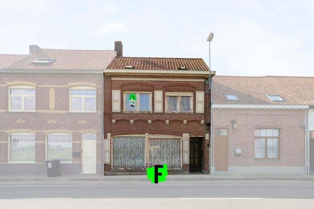 Huis te  koop in Roesbrugge-Haringe 8972 130000.00€ 4 slaapkamers 160.00m² - Zoekertje 262223