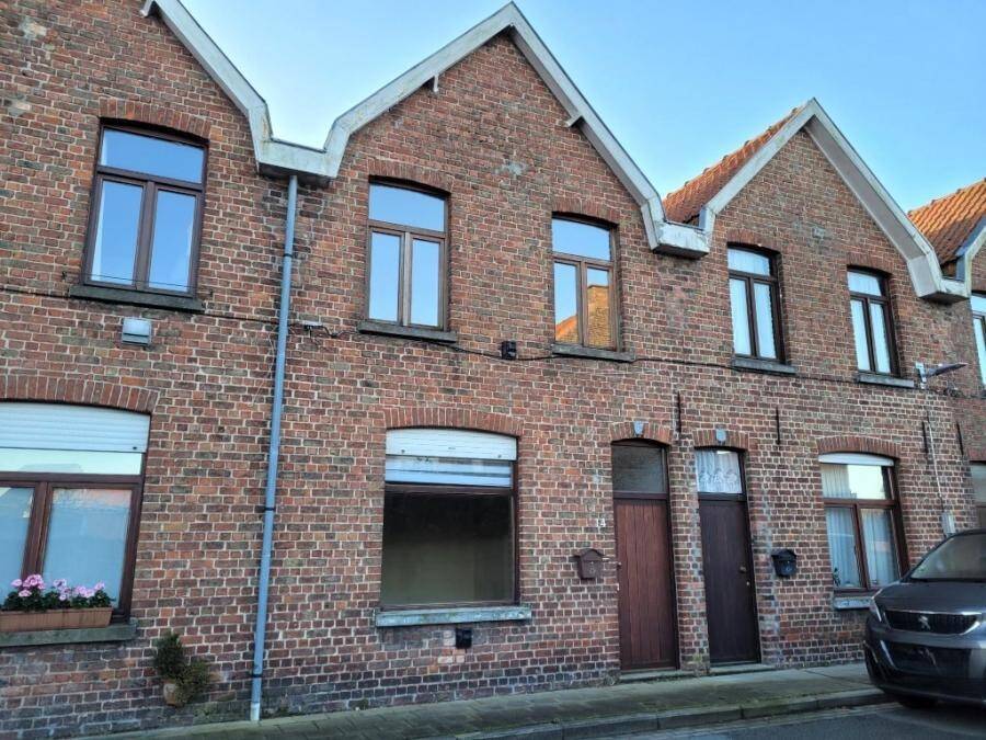 Huis te  koop in Oostkamp 8020 249000.00€ 2 slaapkamers m² - Zoekertje 262221