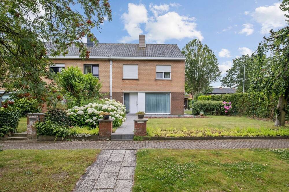 Huis te  koop in Izegem 8870 315000.00€ 4 slaapkamers 180.00m² - Zoekertje 262714