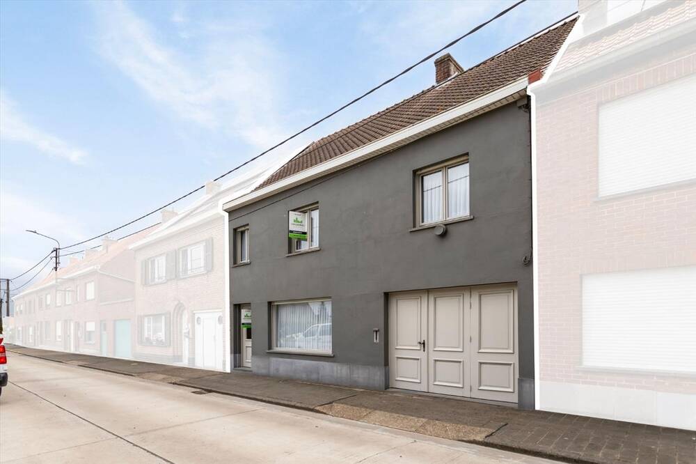 Huis te  koop in Koekelare 8680 264000.00€ 4 slaapkamers 223.00m² - Zoekertje 264668