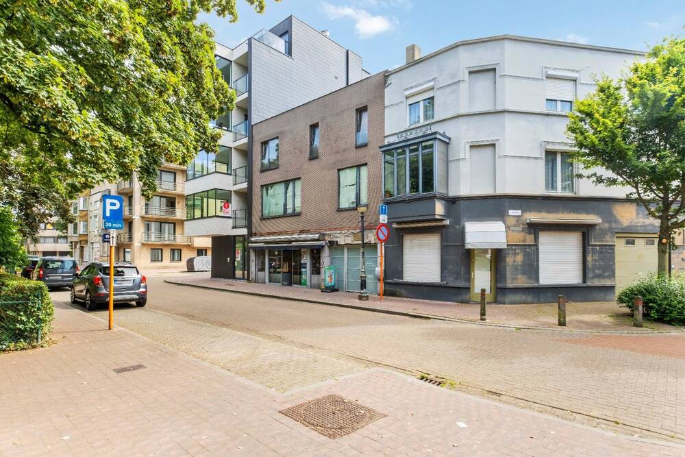 Handelszaak te  koop in Oostende 8400 330000.00€  slaapkamers 368.00m² - Zoekertje 263967