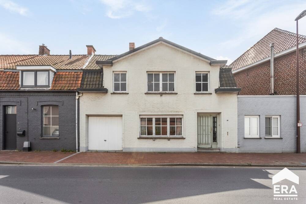 Huis te  koop in Lichtervelde 8810 155000.00€ 5 slaapkamers 200.00m² - Zoekertje 263530