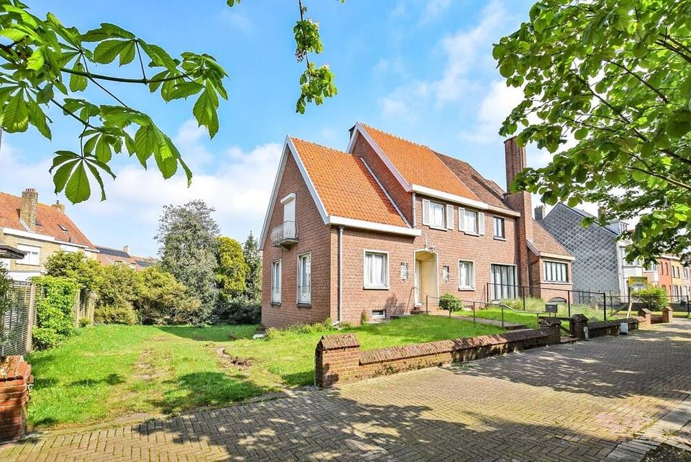 Huis te  koop in Nieuwpoort 8620 425000.00€ 3 slaapkamers m² - Zoekertje 264602