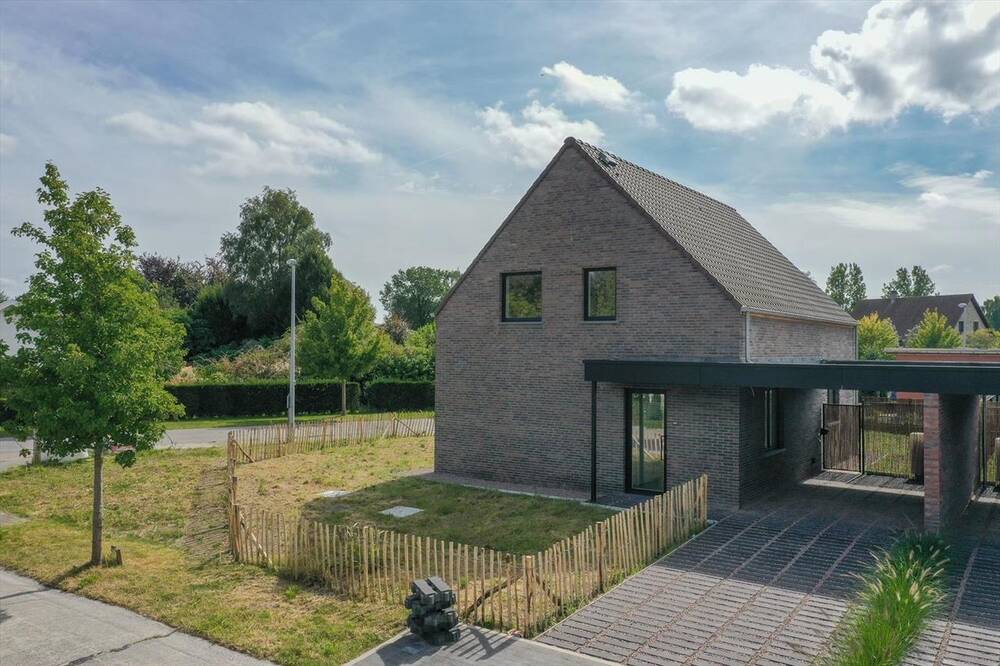 Huis te  koop in Oostkamp 8020 469000.00€ 3 slaapkamers 160.00m² - Zoekertje 266569