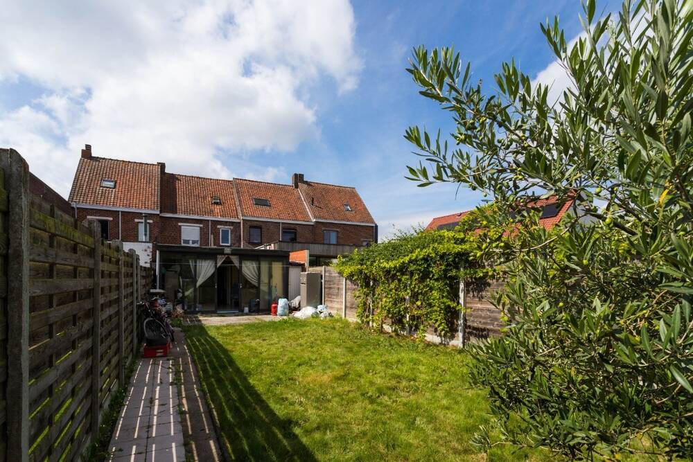 Huis te  koop in Kuurne 8520 205000.00€ 5 slaapkamers 163.00m² - Zoekertje 268949