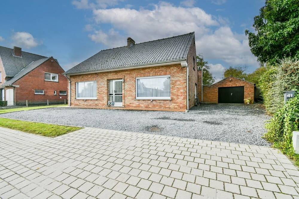 Huis te  koop in Torhout 8820 329000.00€ 4 slaapkamers 198.00m² - Zoekertje 269074