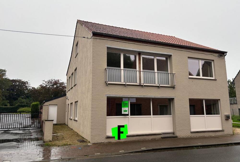 Huis te  huur in Handzame 8610 950.00€ 3 slaapkamers 146.92m² - Zoekertje 269960