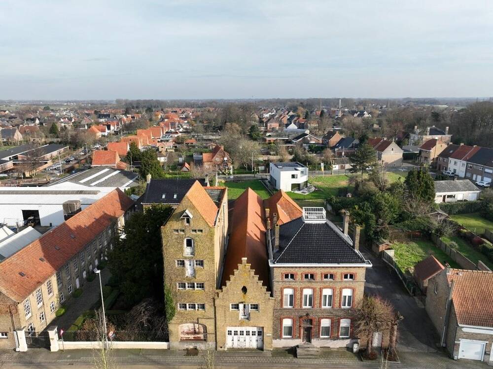 Huis te  koop in Gistel 8470 350000.00€  slaapkamers 609.00m² - Zoekertje 270822