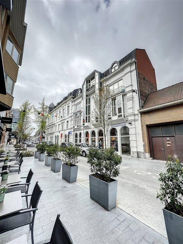 Appartement te  huur in Roeselare 8800 610.00€ 1 slaapkamers 104.00m² - Zoekertje 269874