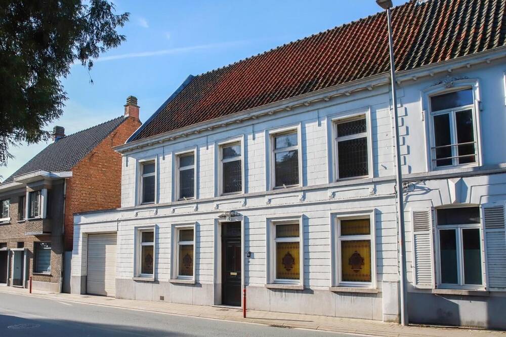 Huis te  koop in Wakken 8720 489000.00€ 4 slaapkamers m² - Zoekertje 272598