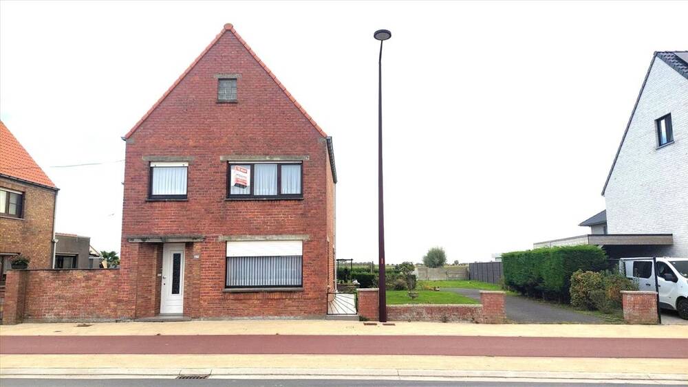 Huis te  koop in De Haan 8420 375000.00€ 2 slaapkamers 142.00m² - Zoekertje 272109