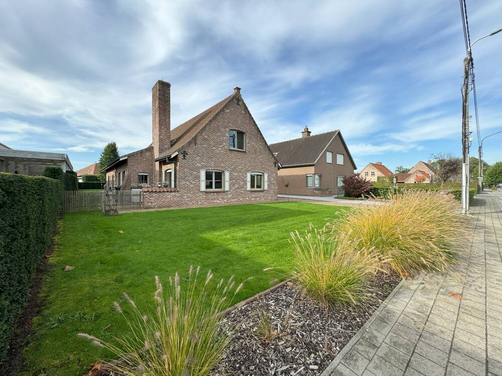 Villa te  koop in Roeselare 8800 425000.00€ 5 slaapkamers 231.00m² - Zoekertje 273490