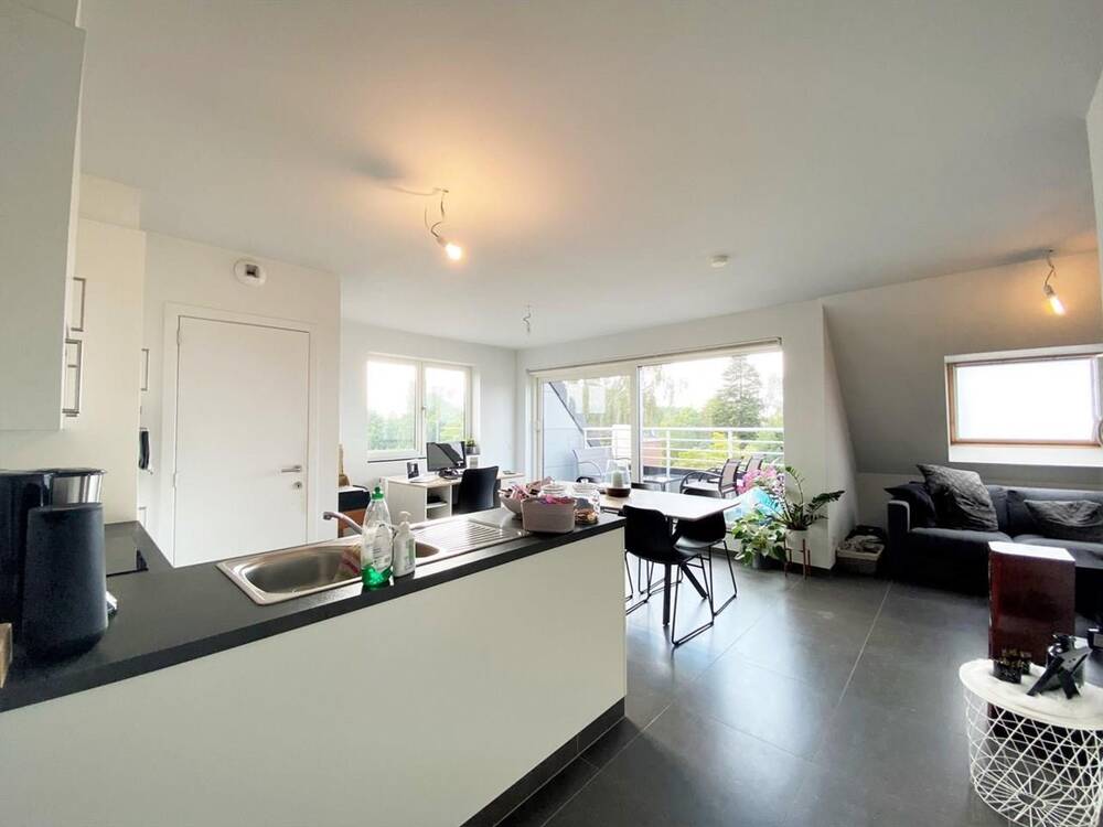 Appartement te  huur in Rumbeke 8800 670.00€ 1 slaapkamers 94.00m² - Zoekertje 272978