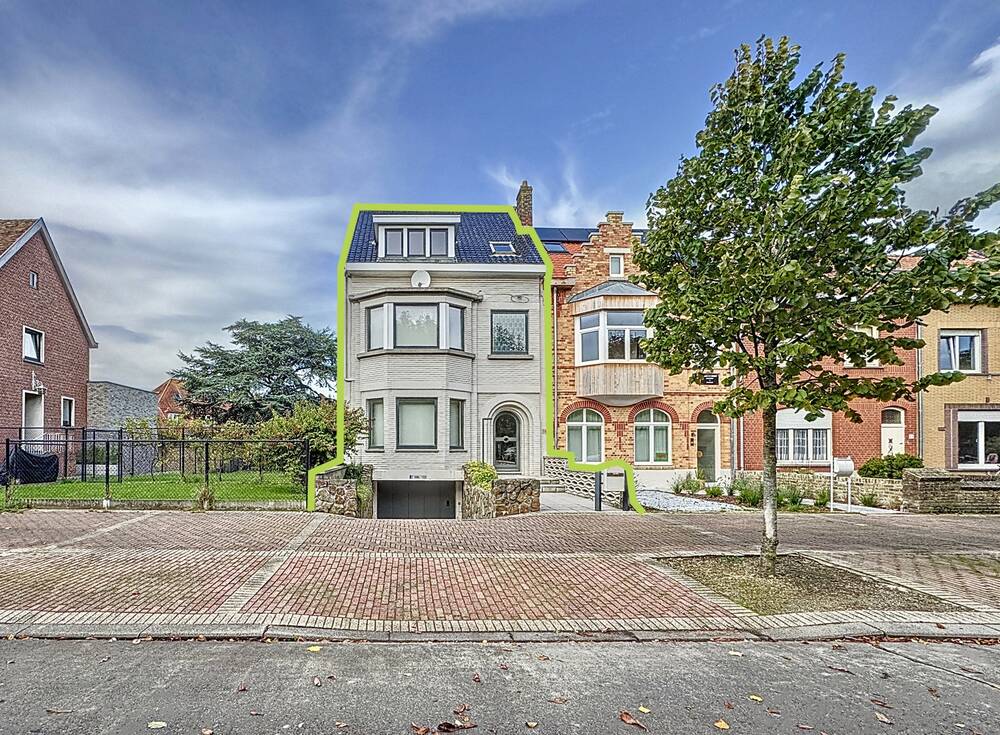 Huis te  koop in Nieuwpoort 8620 449000.00€ 4 slaapkamers 279.00m² - Zoekertje 274173