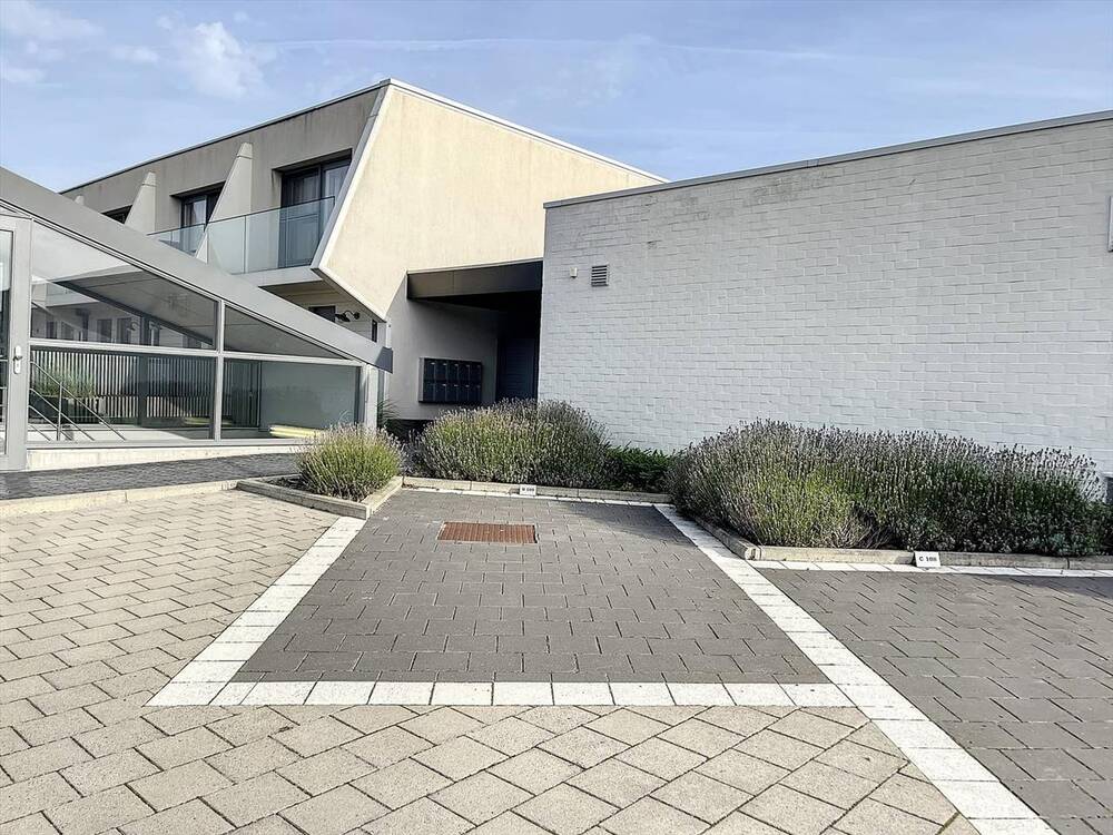 Parking & garage te  koop in Nieuwpoort 8620 28000.00€  slaapkamers 0.00m² - Zoekertje 282253