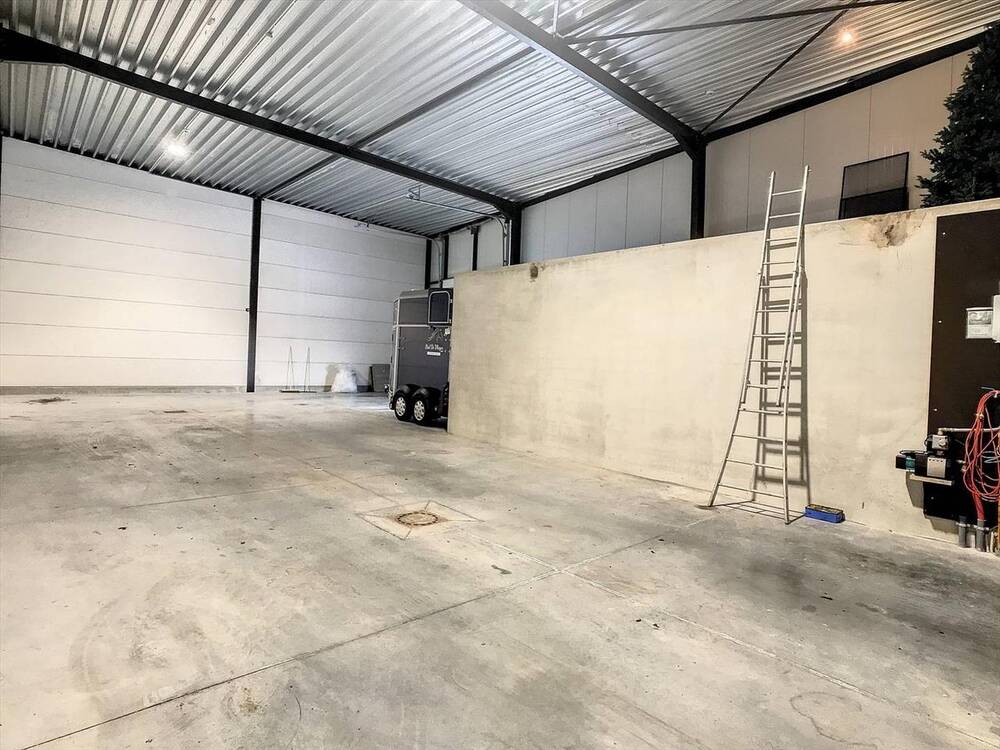 Handelszaak te  huur in Ieper 8900 750.00€  slaapkamers 0.00m² - Zoekertje 282160