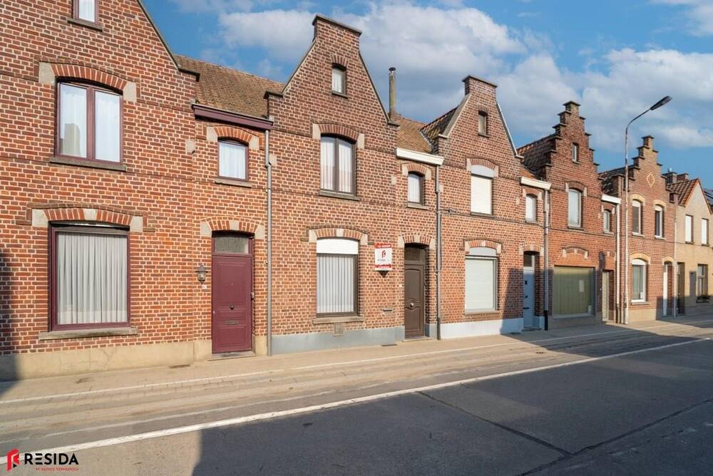 Huis te  koop in Deerlijk 8540 125000.00€ 3 slaapkamers 116.00m² - Zoekertje 283245