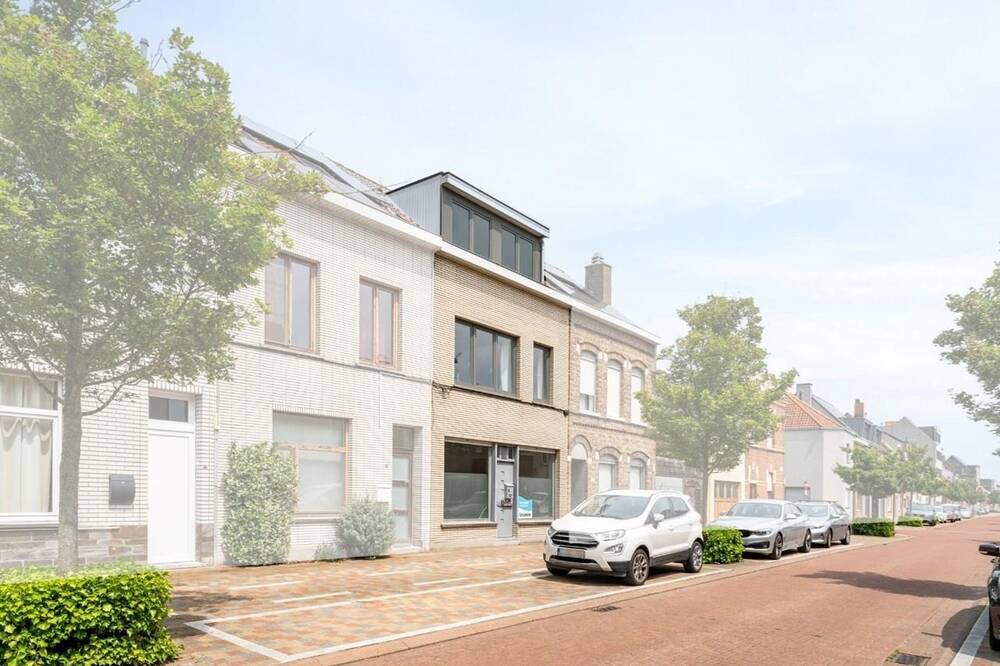 Handelszaak te  koop in Oostende 8400 259000.00€  slaapkamers 181.00m² - Zoekertje 282457