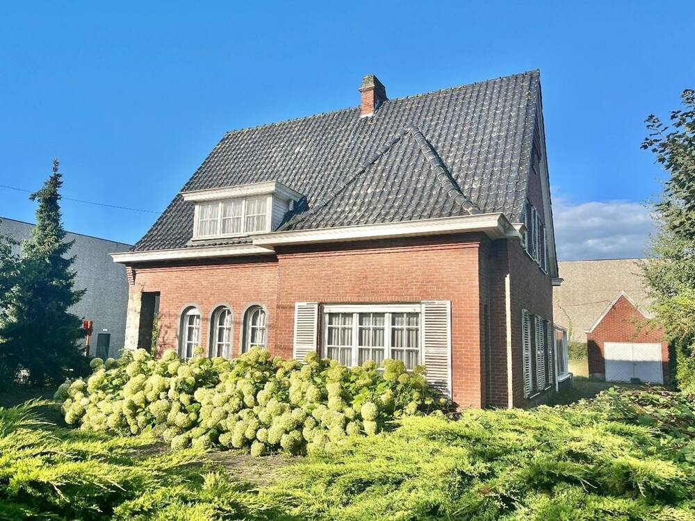 Huis te  koop in Lendelede 8860 349000.00€ 3 slaapkamers 268.00m² - Zoekertje 283775