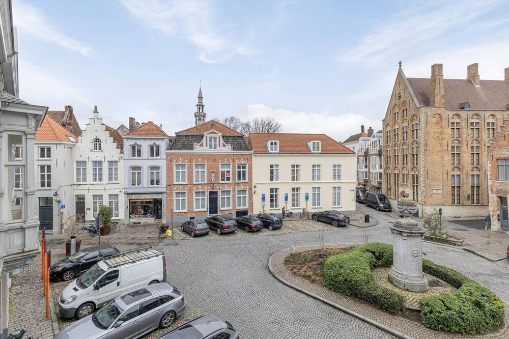 Herenhuis te  koop in Brugge 8000 1195000.00€ 5 slaapkamers 340.00m² - Zoekertje 285326