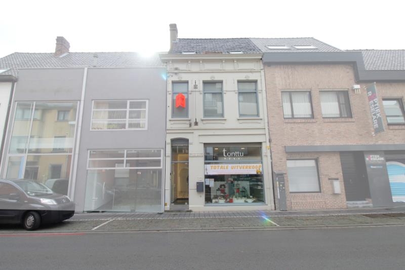 Huis te  huur in Roeselare 8800 750.00€ 2 slaapkamers m² - Zoekertje 285299