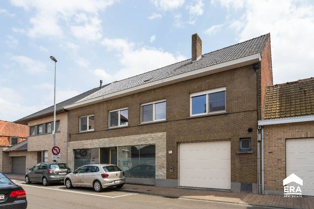 Huis te  koop in Oostnieuwkerke 8840 0.00€ 6 slaapkamers 560.00m² - Zoekertje 285807