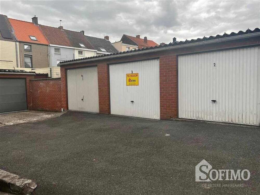 Parking & garage te  koop in Roeselare 8800 19500.00€  slaapkamers m² - Zoekertje 286766