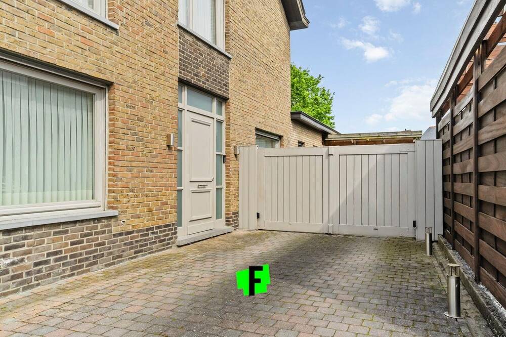 Huis te  koop in Beveren 8791 362000.00€ 5 slaapkamers 210.00m² - Zoekertje 286890