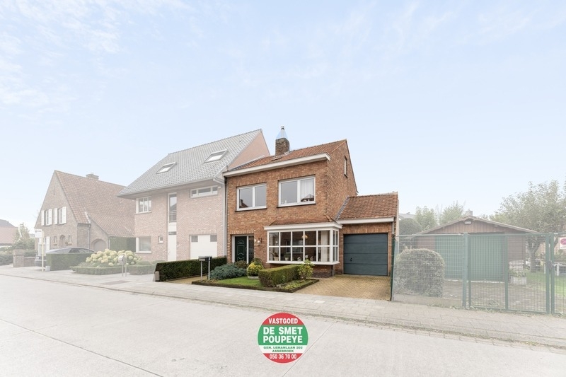 Huis te  koop in Assebroek 8310 329500.00€ 3 slaapkamers 135.00m² - Zoekertje 288157