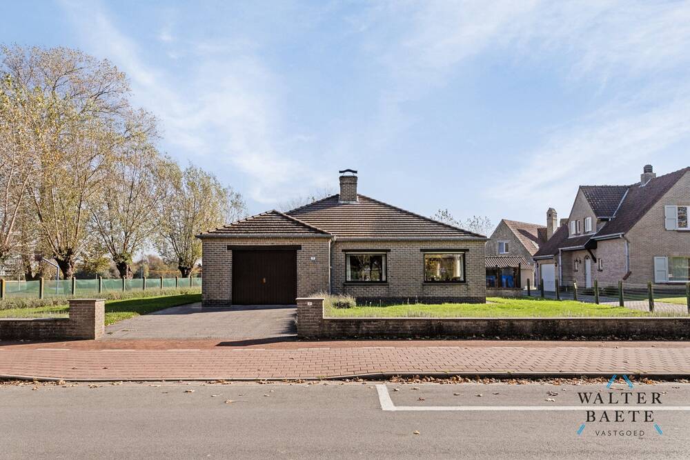 Huis te  koop in Heist-aan-Zee 8301 745000.00€ 2 slaapkamers 183.00m² - Zoekertje 287808